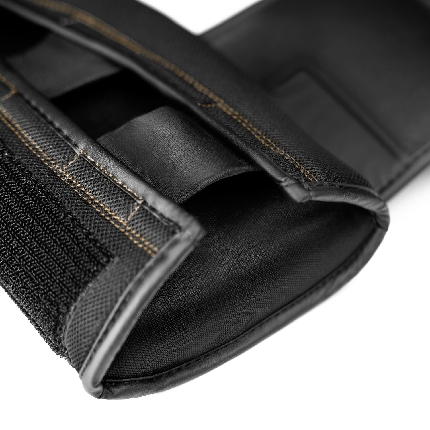 Hayabusa S4 Boxhandschuhe - Schwarz/Gold