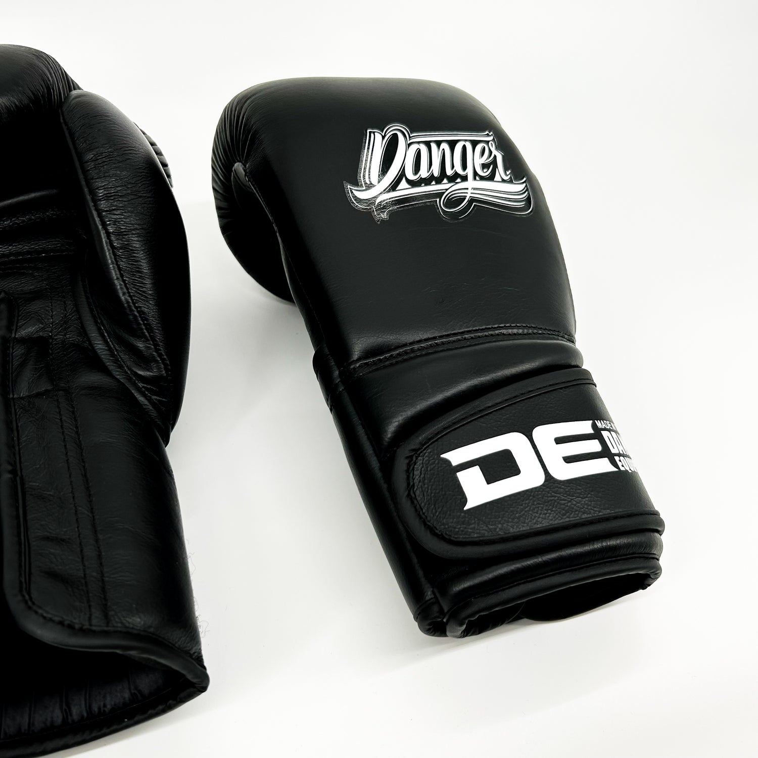 Danger Avatar Boxhandschuhe - Echt Leder - Schwarz