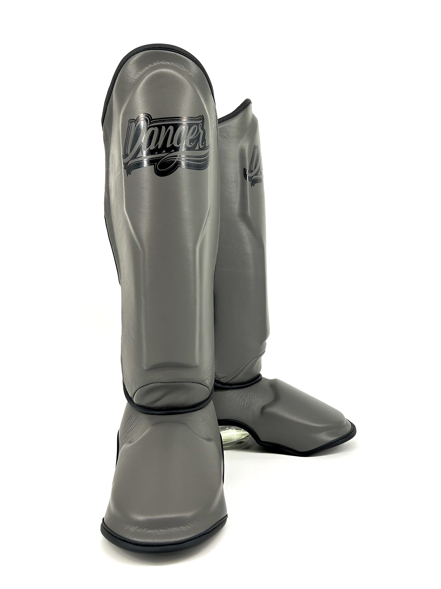 Danger Supermax Schienbeinschoner - Grey Edition - Echt Leder - Grau