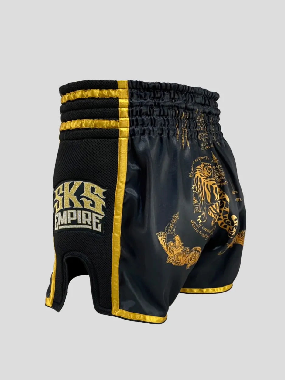 SKS Muay Thai Shorts Sakyant “Tiger” - Schwarz / Gold