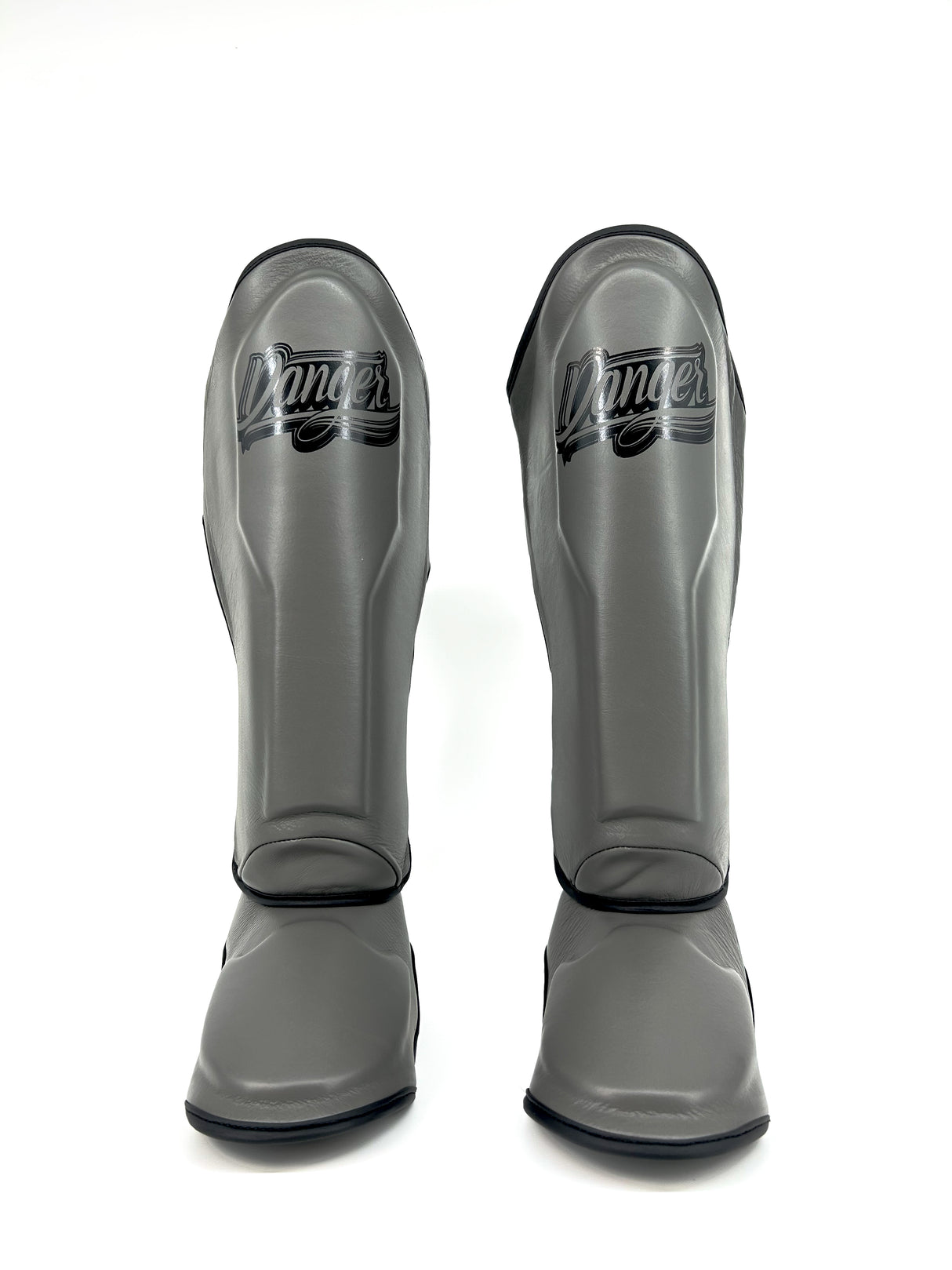 Danger Supermax Schienbeinschoner - Grey Edition - Echt Leder - Grau
