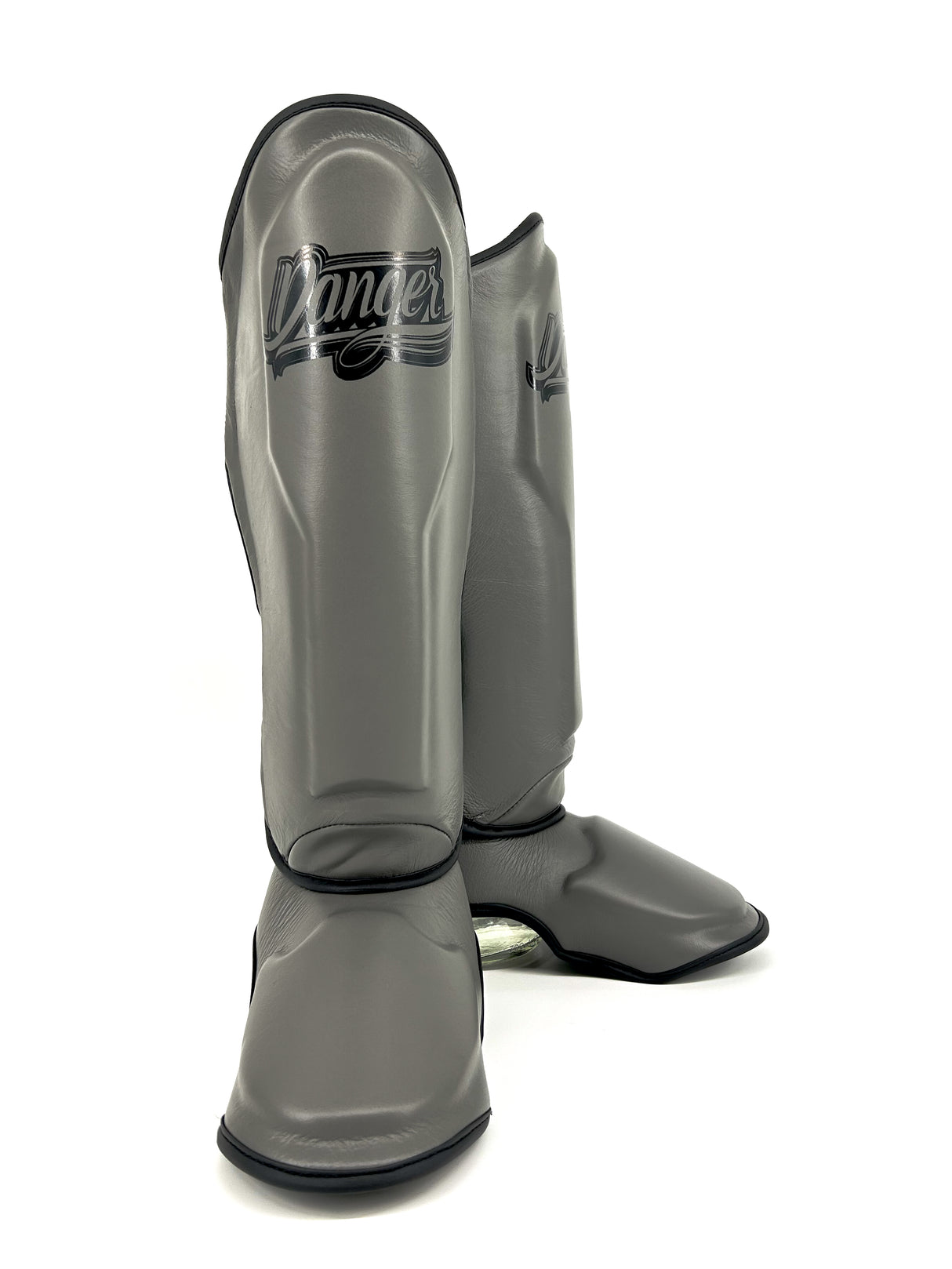 Danger Supermax Schienbeinschoner - Grey Edition - Echt Leder - Grau
