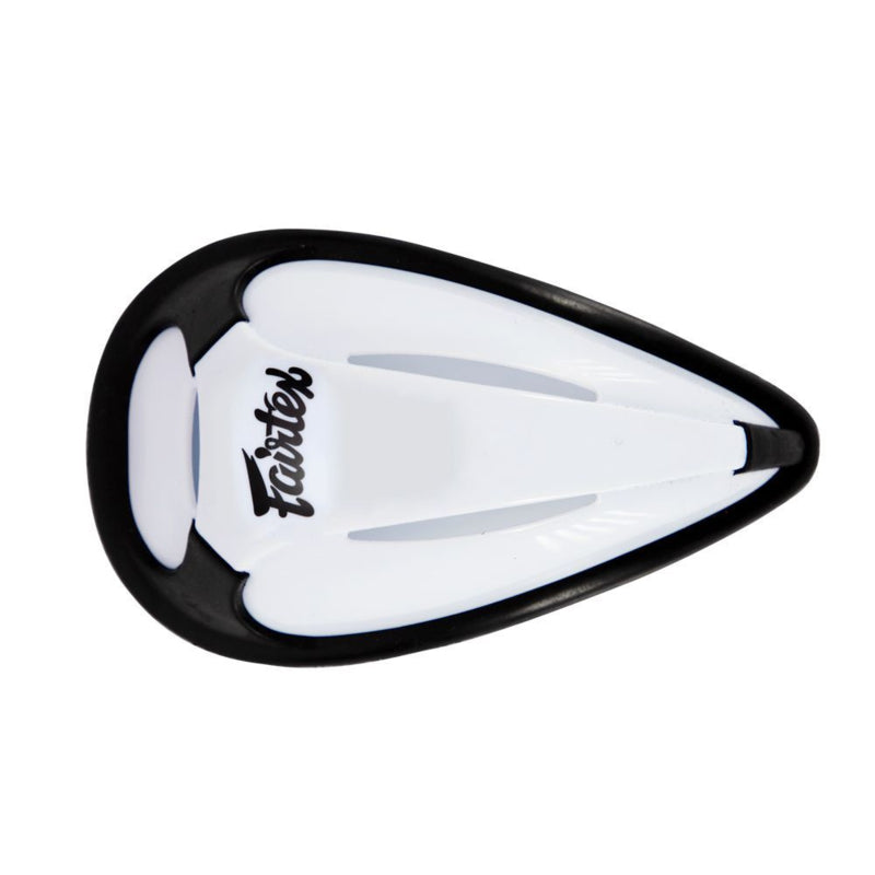 Fairtex Kompressionsshorts mit Athletic Cup Schutzvorrichtung