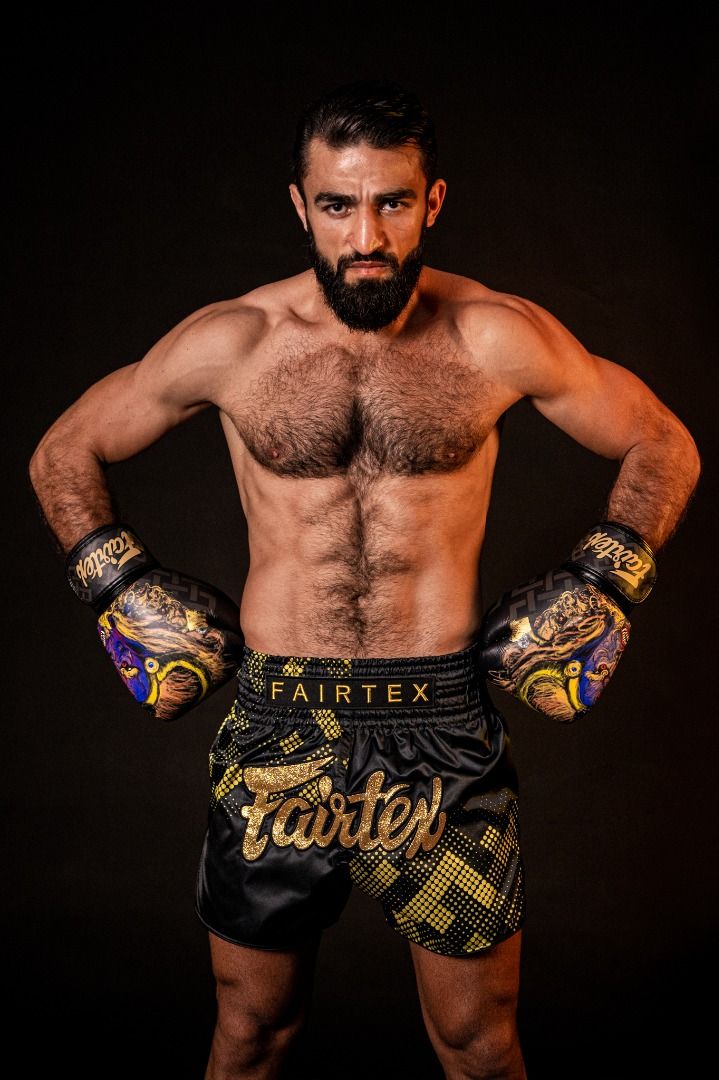 Fairtex BS1931 Muay Thai Shorts - Heart of Gold - schwarz/gold