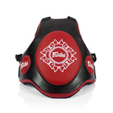 Fairtex Trainer Weste - Schwarz / Rot