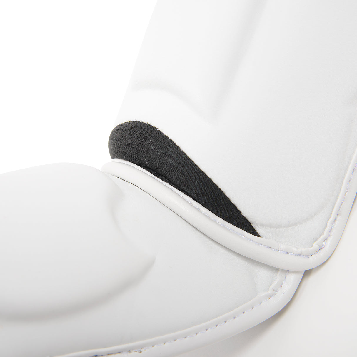 Flow Classic Thai Schienbeinschoner - Weiß