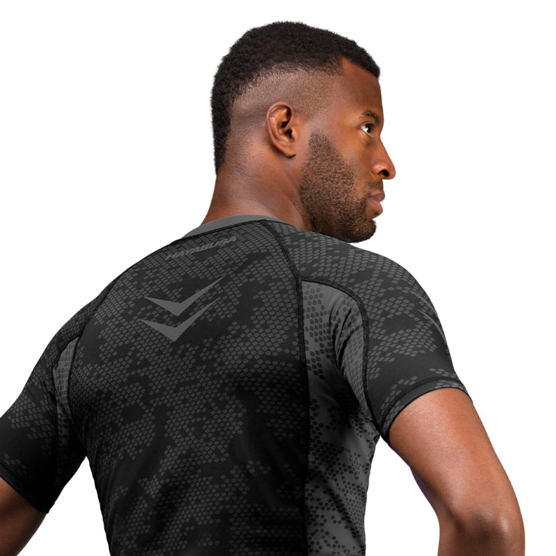 Hayabusa Arrow Ranked Kurzarm Rashguard - Schwarz