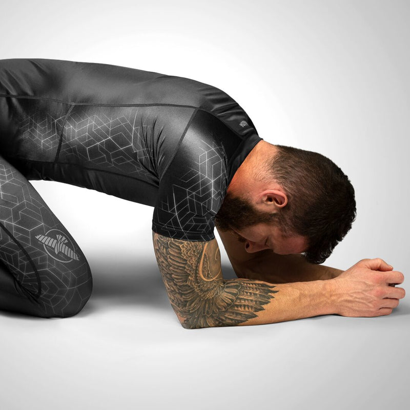 Hayabusa Geo Kurzarm Rashguard - Schwarz / Grau
