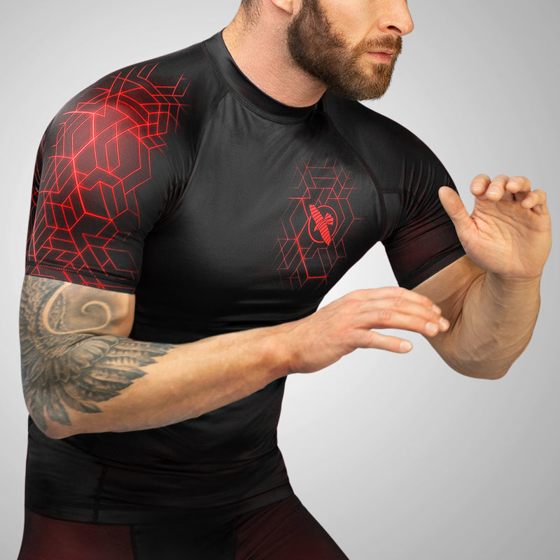 Hayabusa Geo Kurzarm Rashguard - Schwarz / Rot
