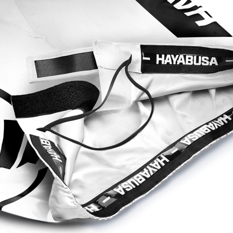 Hayabusa Icon Fight Shorts - Weiß / Schwarz