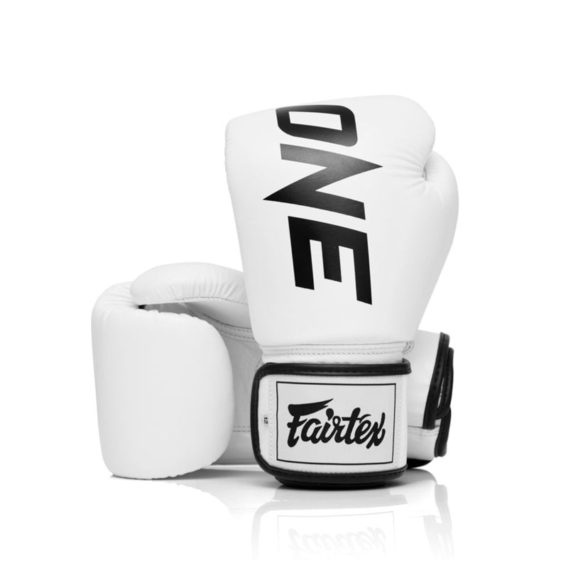 ONE Championship x Fairtex Boxhandschuhe - Leder - Weiß
