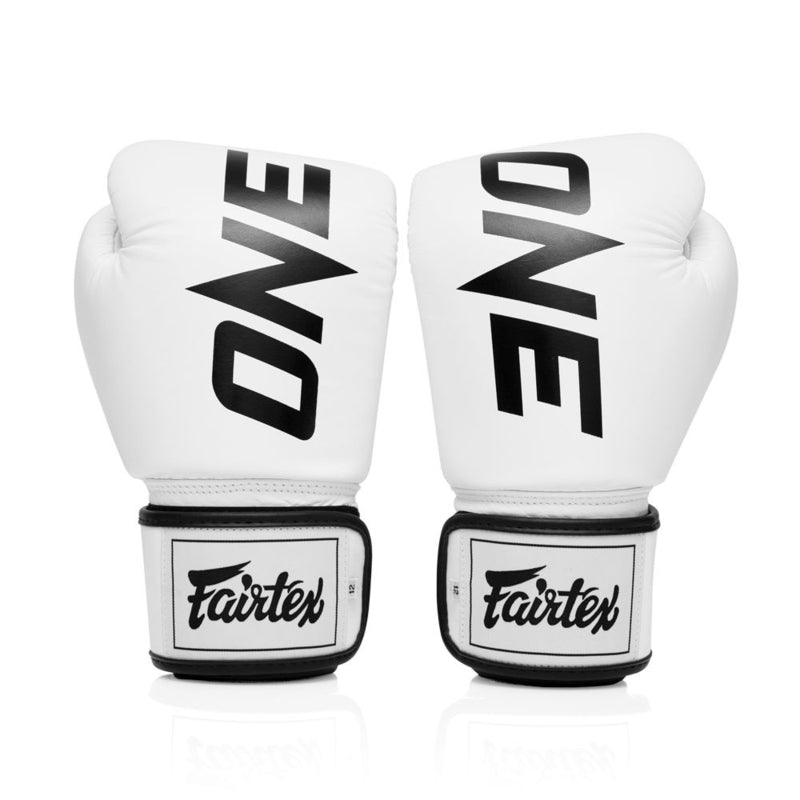 ONE Championship x Fairtex Boxhandschuhe - Leder - Weiß