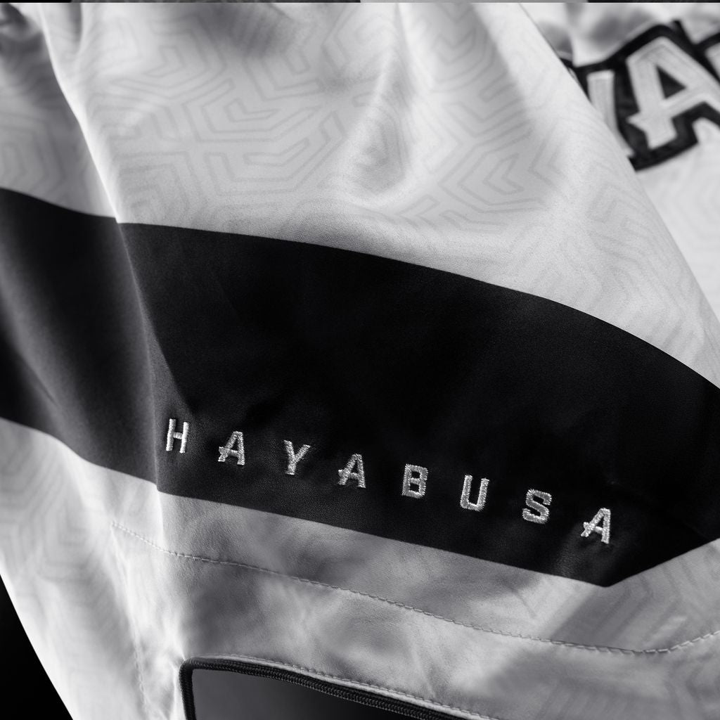 Hayabusa Core Muay Thai Shorts - Weiß